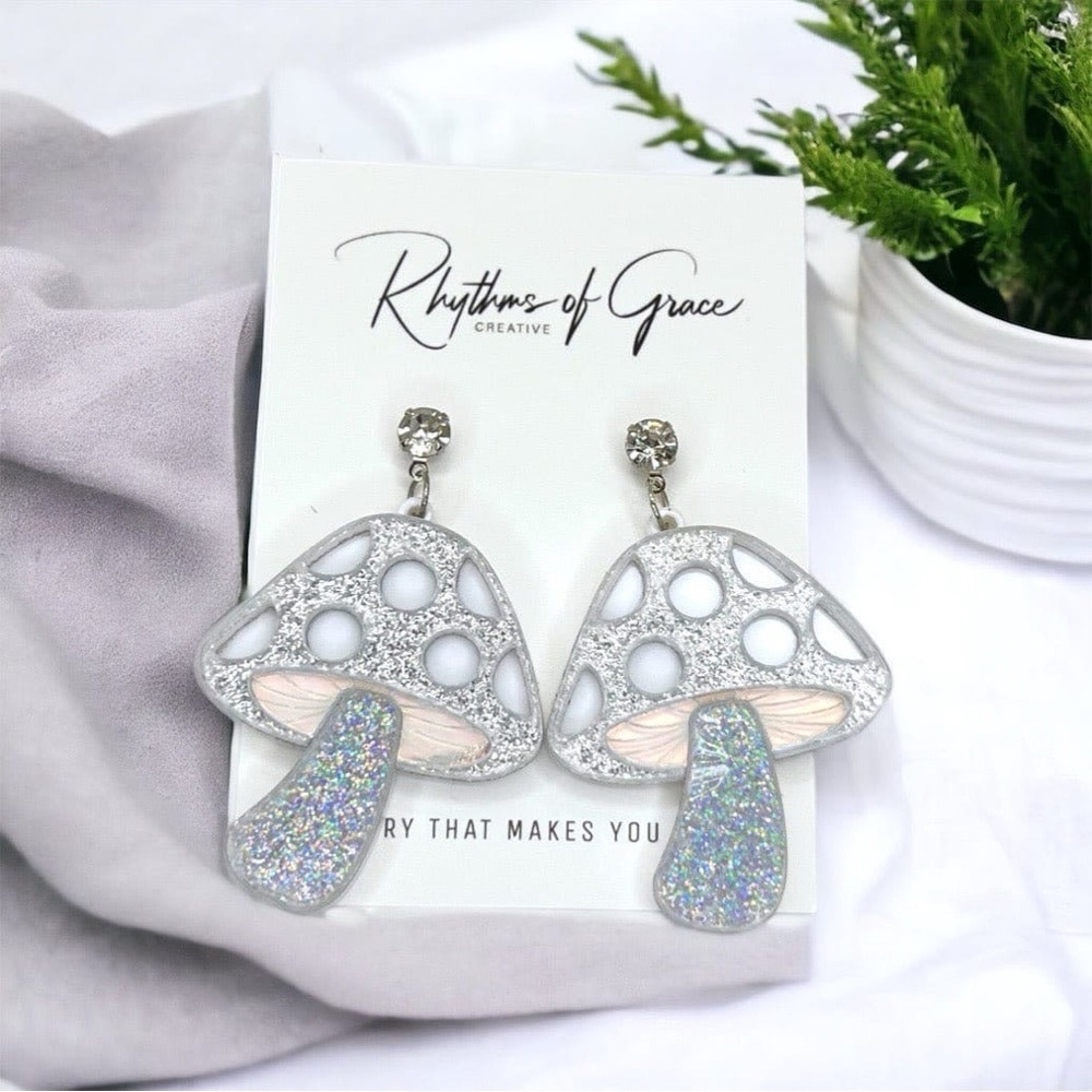 Mushroom Magic Silver  White Dangle Earrings For Fungi Lovers Brand New